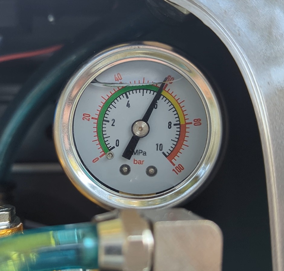 Adjust pressure (for 150A & 300A models)'s 1. image